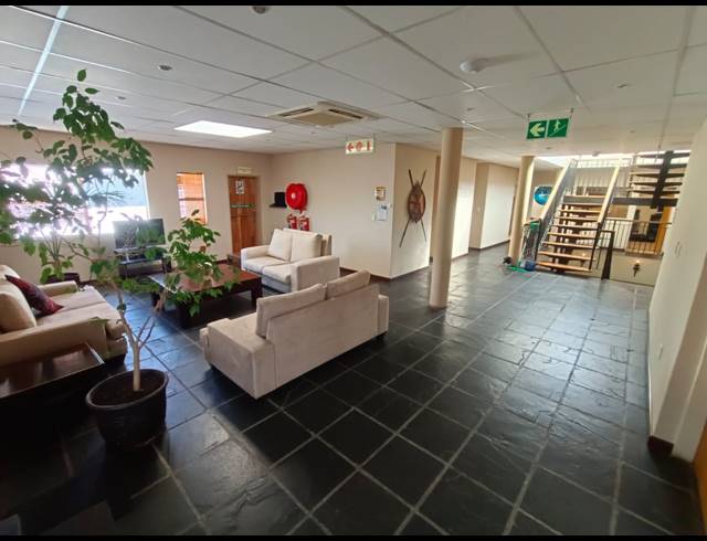 1,047M² WAREHOUSE FOR SALE IN ORMONDE